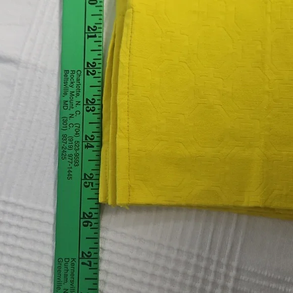 Trina Turk Slim Leg Stretch Cropped Pant: Geo Jacquard Yellow: Size- 10 - Picture 15 of 16